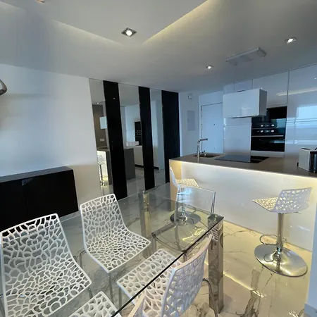 Apartamento Panoramico Principado Marina