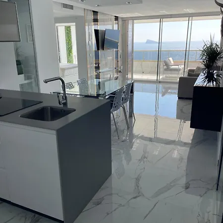 Panoramico Principado Marina Apartment